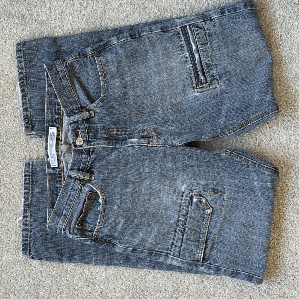 jeans